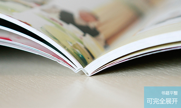 锁线胶装68注意事项:文本装订后需要修边,故切口处不宜放置重要图文